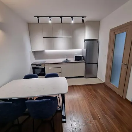 Master Quart Modern Apt. 27 *