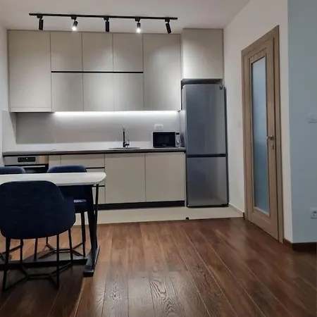 Master Quart Modern Apt. 27 *